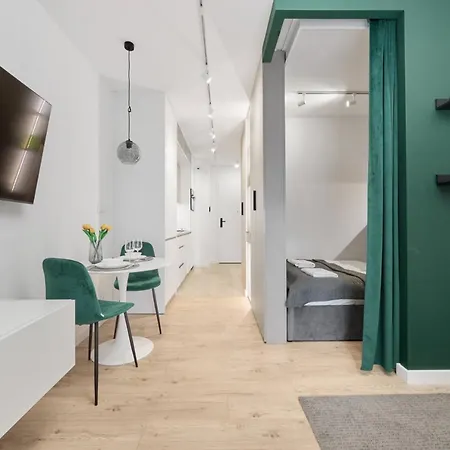 Cosy With Access To Gym And Area By Renters Apartament Wrocław