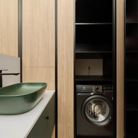 Cosy With Access To Gym And Area By Renters Wrocław