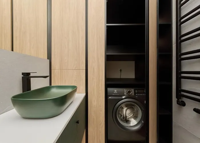 Cosy With Access To Gym And Area By Renters Wroclaw